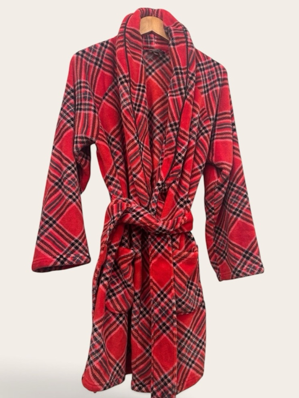 Victoria’s Secret Red and Black Plaid Fleece Robe